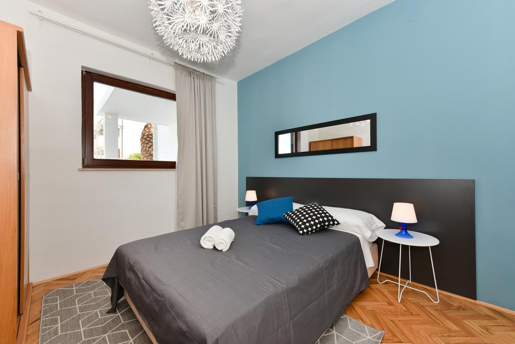 Mediterraneo Garden Apartments Petrcane Buitenkant foto