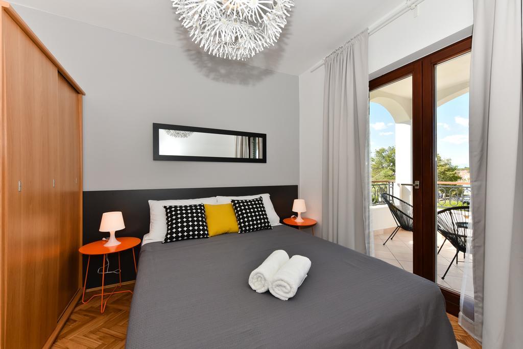 Mediterraneo Garden Apartments Petrcane Buitenkant foto