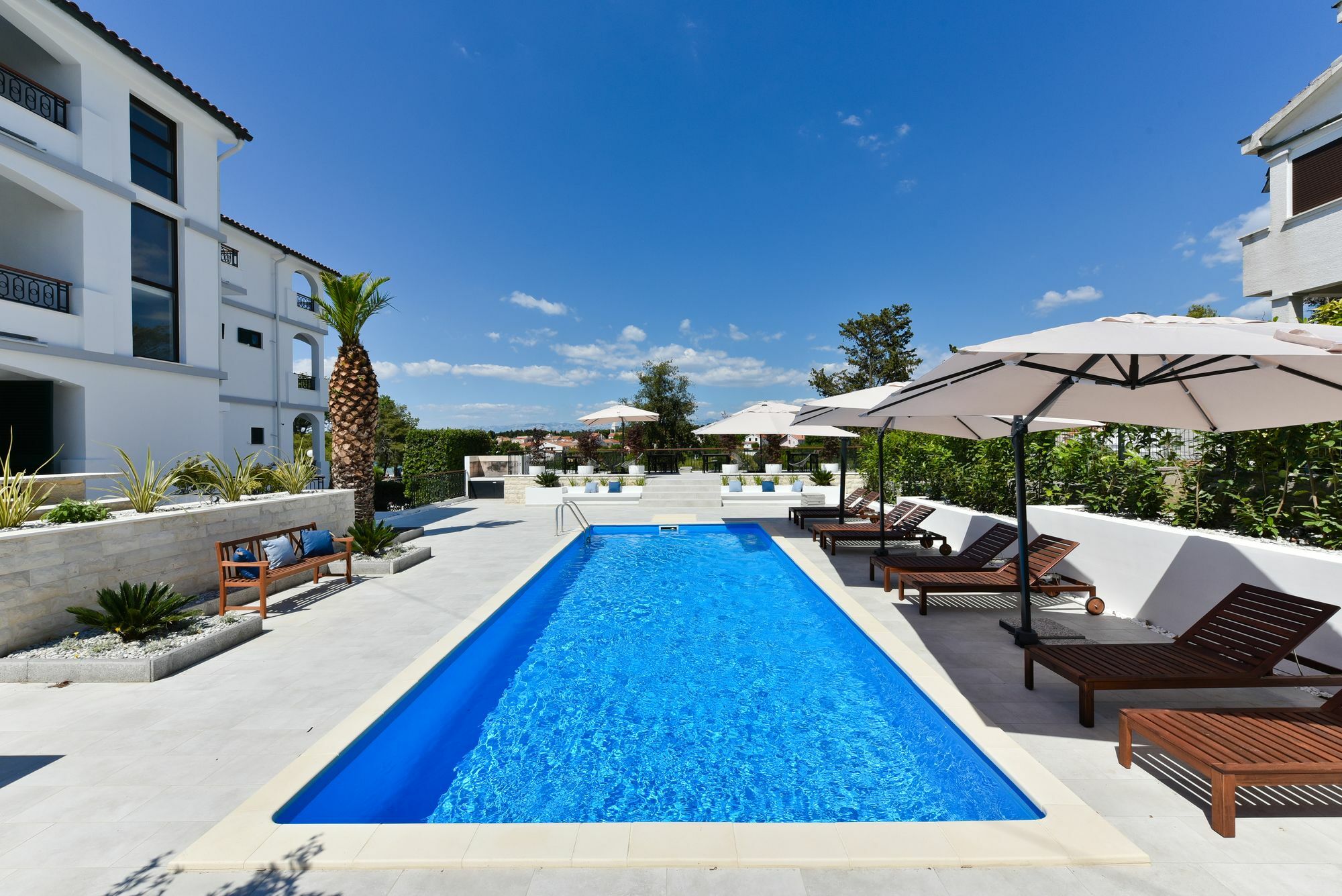 Mediterraneo Garden Apartments Petrcane Buitenkant foto